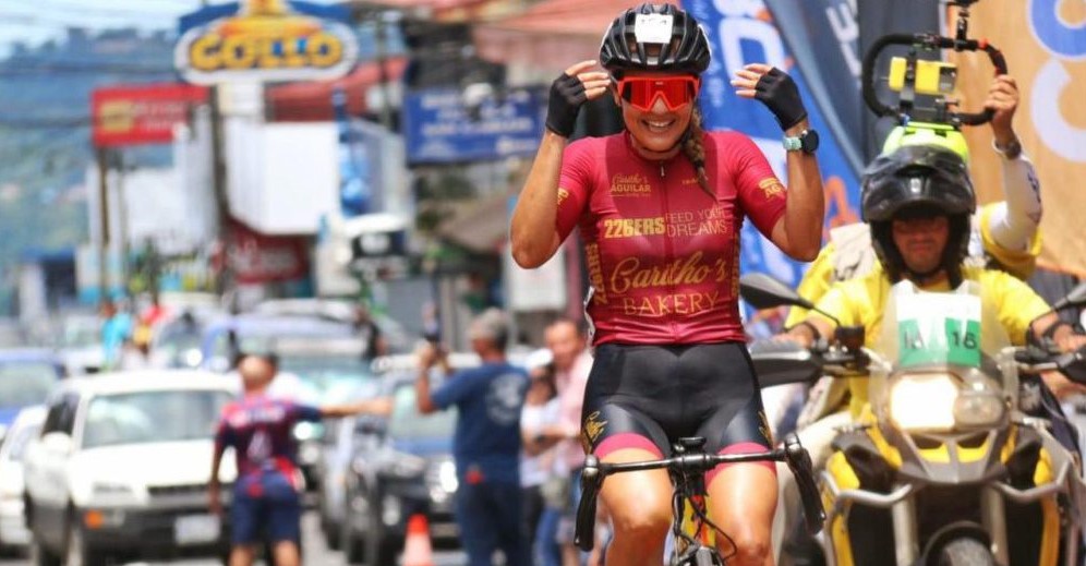 Gissel Portillo, ganadora de la última etapa de Vuelta a San Carlos