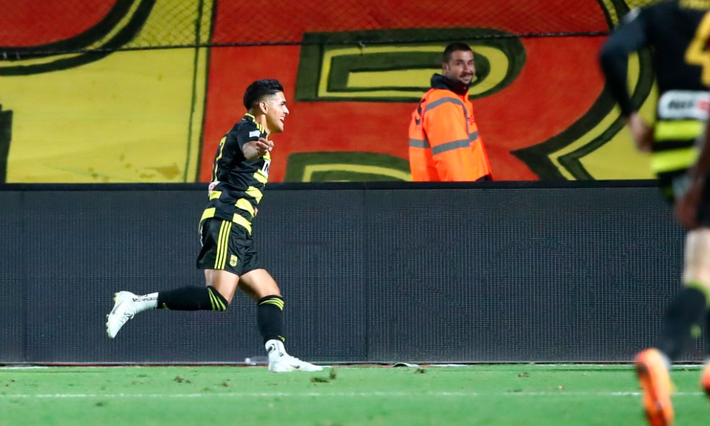 Luis Palma le concede el triunfo al Aris con gol ganador ante Olympiacos