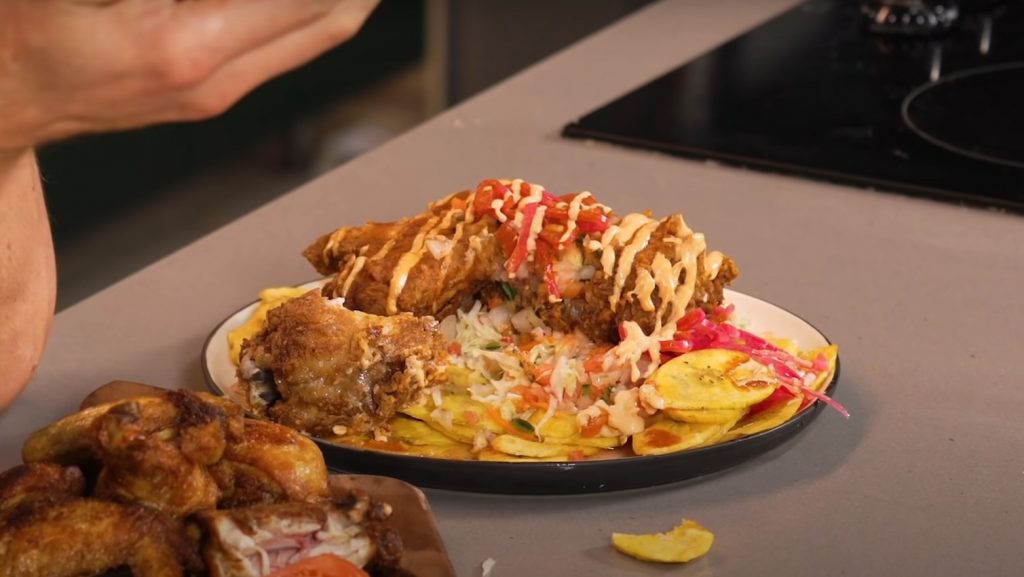 Canal de YouTube Mythical Kitchen destaca el pollo chuco como el mejor |  Honduras Today