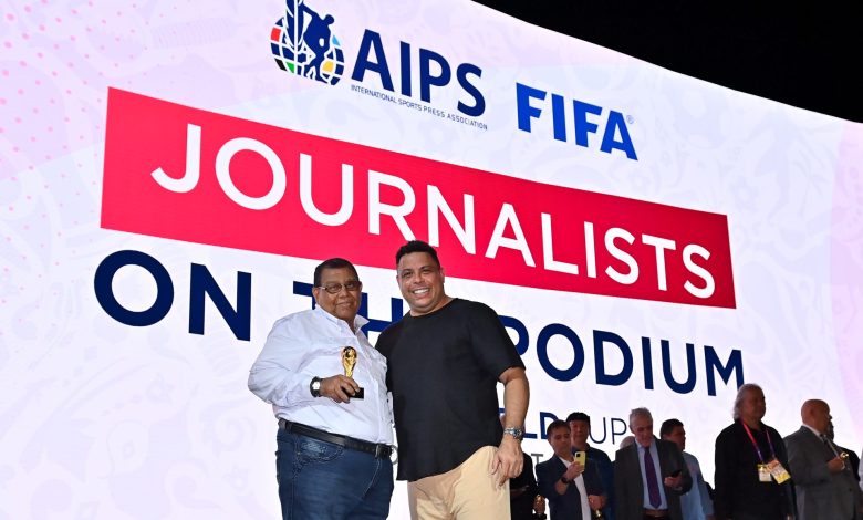 FIFA reconoce al periodista deportivo hondureño, Jesús Vélez Banegas