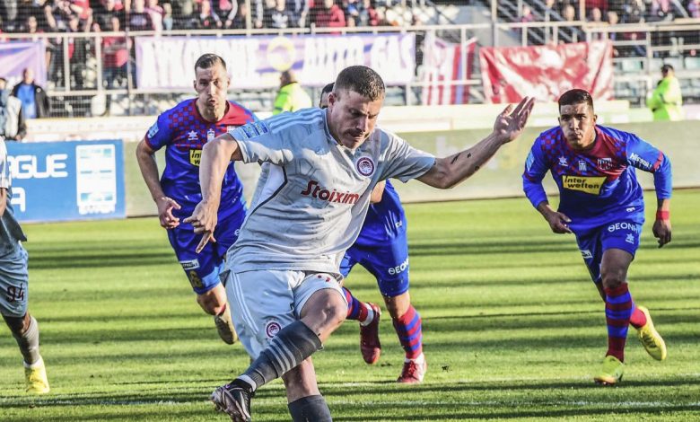 Michaell Chirinos realiza debut en Grecia con el Volos FC ante Olympiacos