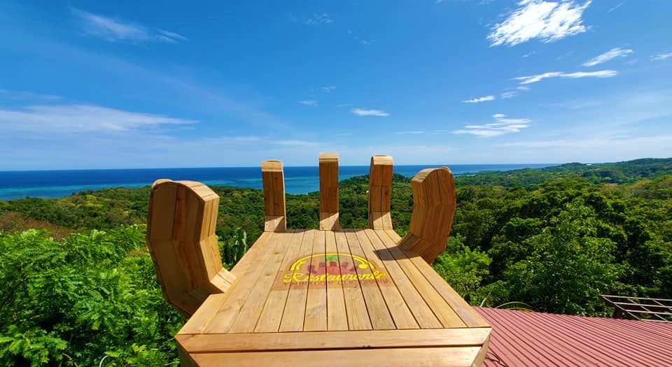 Restaurante y Mirador Coco Bahía, un lugar entre la naturaleza de Roatán