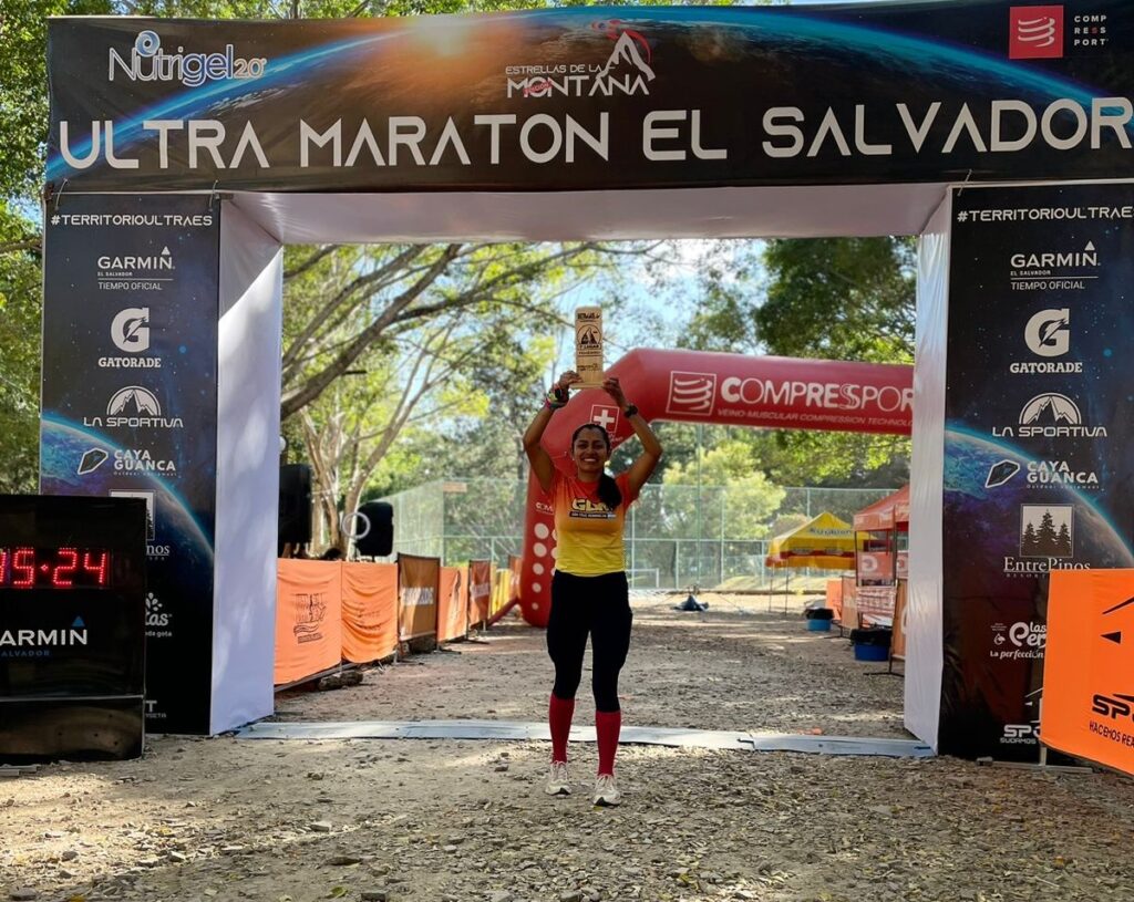 Neylhi Castro conquista título de 55 kms en Ultra Maratón de El Salvador