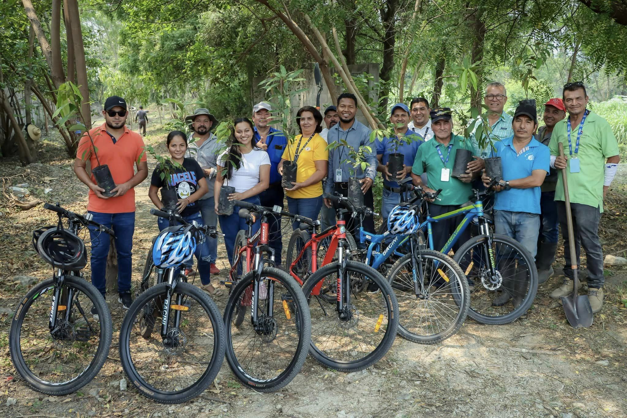 Construyen sendero para tour de ciclismo en el Complejo Olímpico