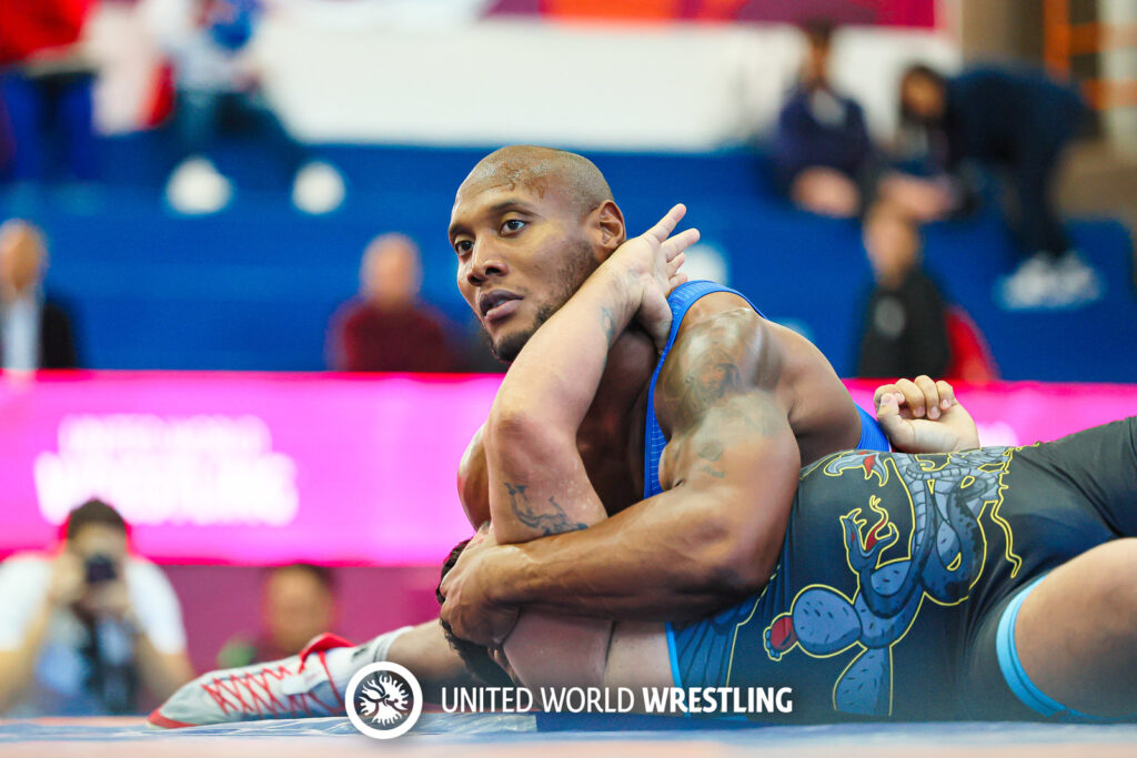 Dos de plata para Honduras en el Panamericano de Lucha en Argentina