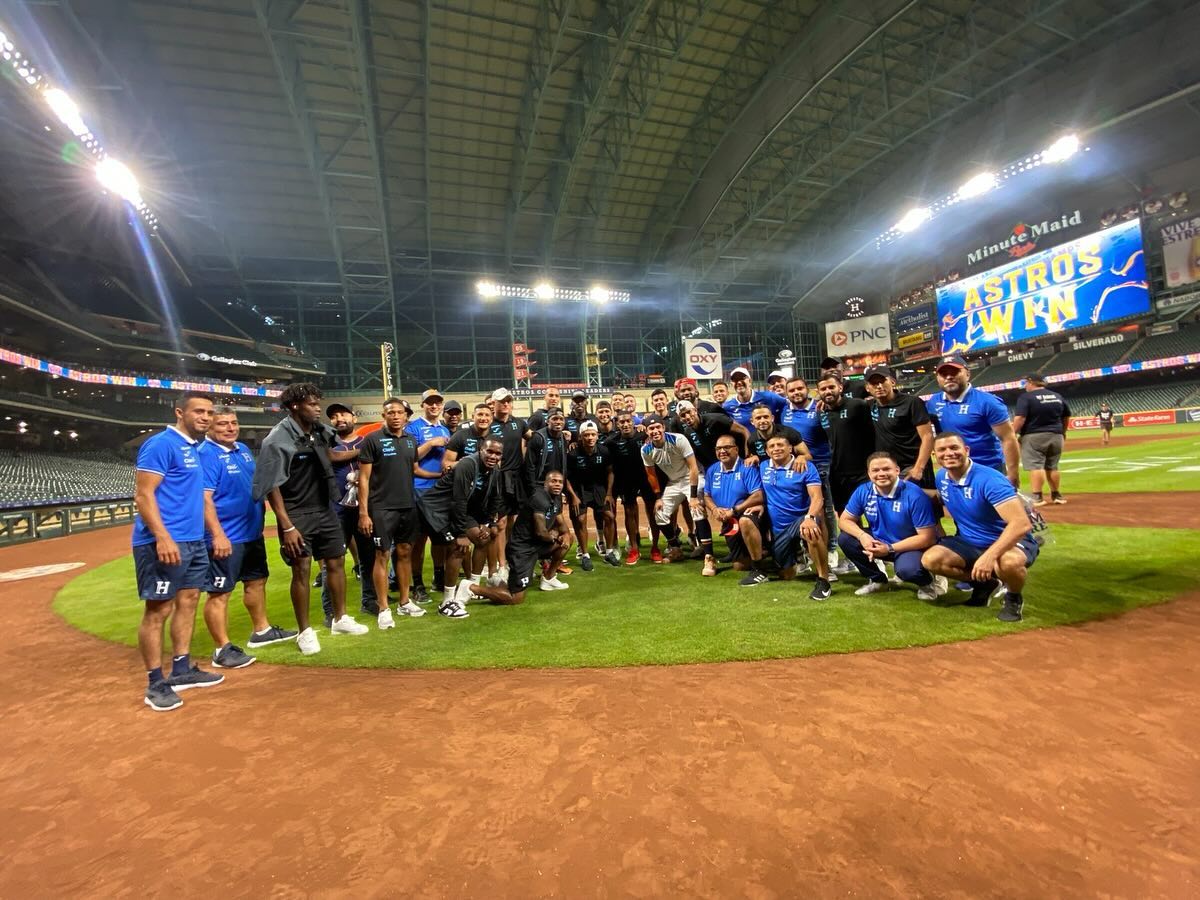 Selección de Honduras visitó a los Astros de Houston de Mauricio Dubón