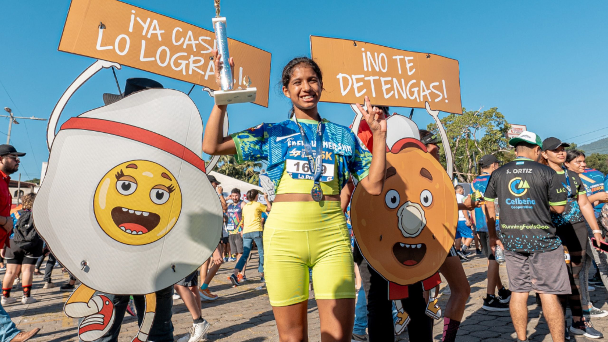 Restaurantes Denny’s acompañó a los participantes de la Maratón La Prensa 2023