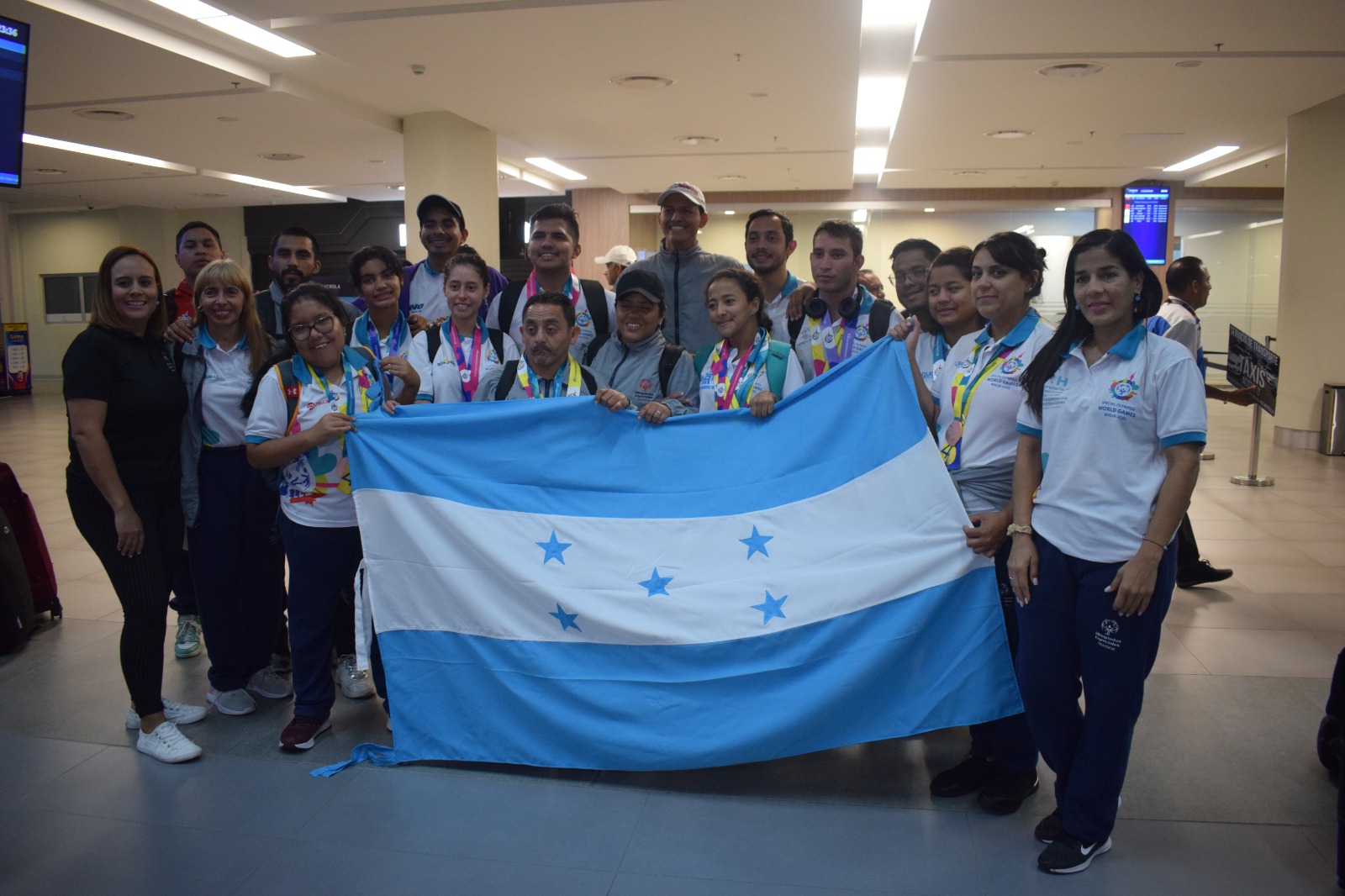 Hondureños regresan de Berlín con 14 medallas en Olimpiadas Especiales