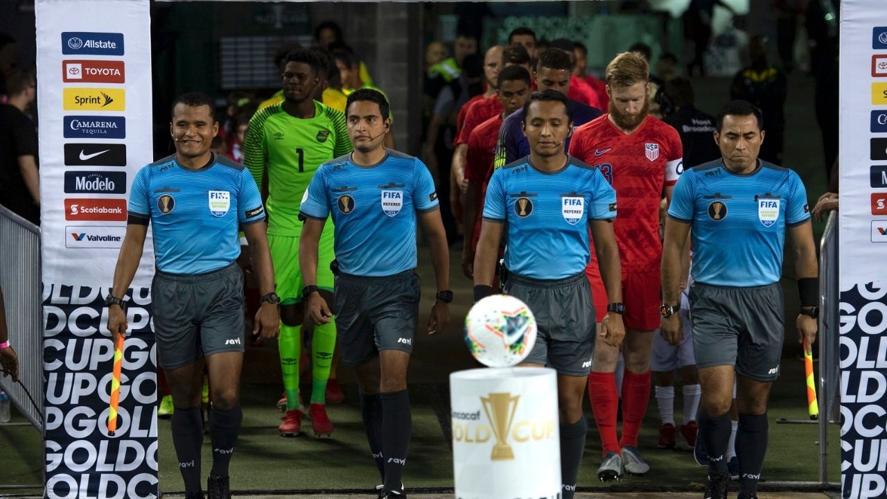 Concacaf designa los árbitros hondureños para la Copa Oro 2023