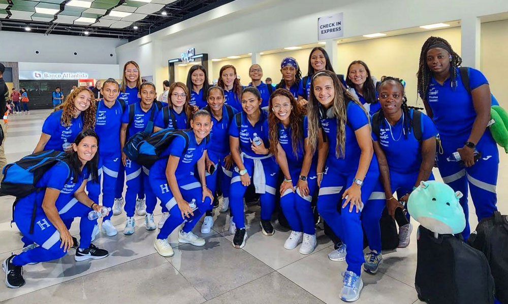 Selección Femenil de Honduras en Martinica para clasificar a Copa Oro