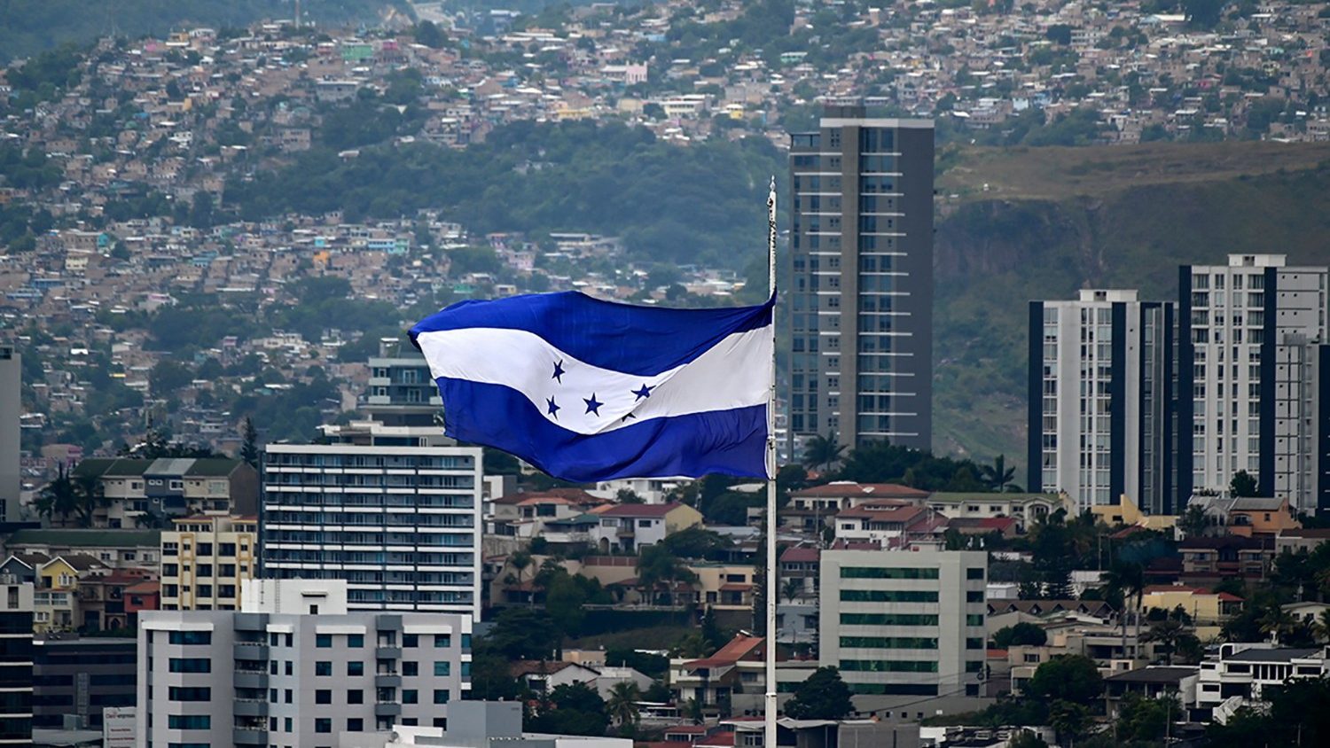 Forbes destaca a Honduras entre los países más atractivos para hacer negocios