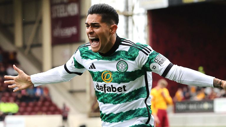 Golazo de Luis Palma en su primera anotación con el Celtic de Escocia