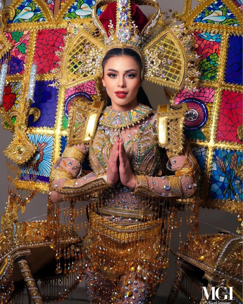 Miss Grand Honduras en el top 10 de los trajes típicos en Miss Grand