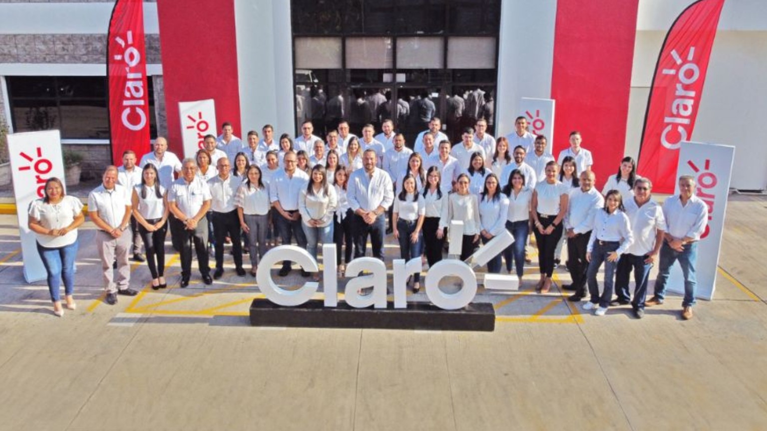 Claro Honduras celebra 20 años de conectividad y compromiso