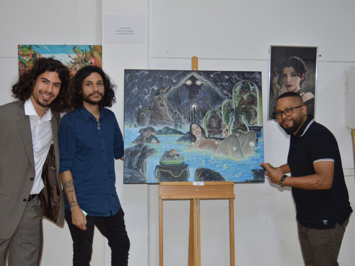 Artistas hondureños destacan en exposición en Valencia, España