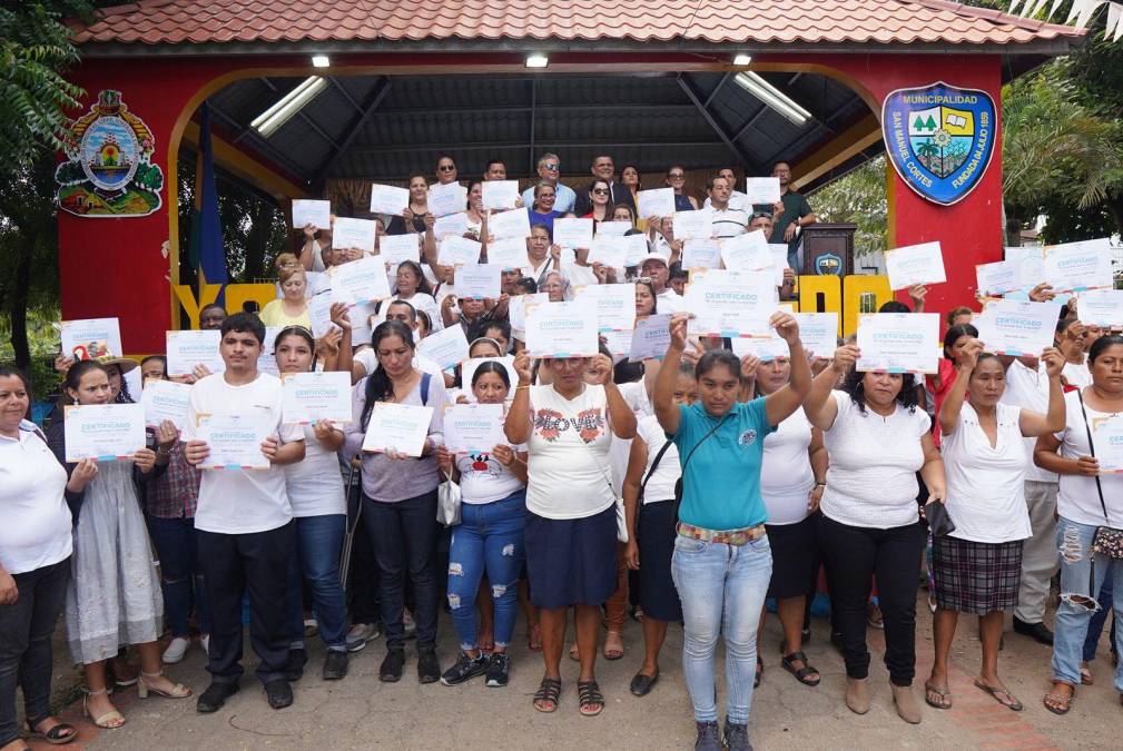San Manuel es el primer municipio libre de analfabetismo en Cortés