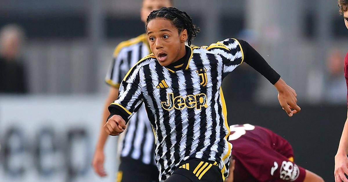 Hijo de David Suazo asciende a la categoría Sub-16 de la Juventus