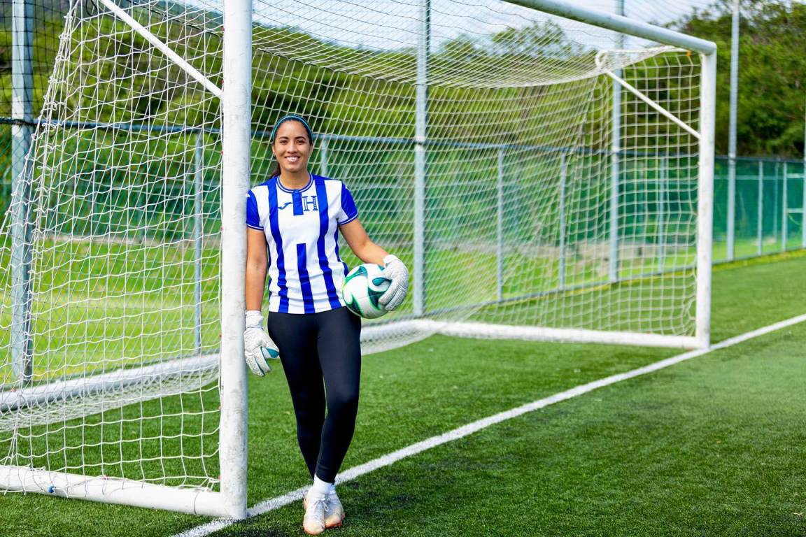 Hondureña Madelinne Nieto es nueva jugadora del Macará de Ecuador