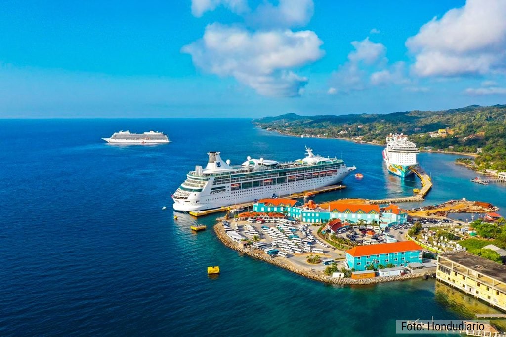 Roatán recibirá más de 40 cruceros en enero de 2024