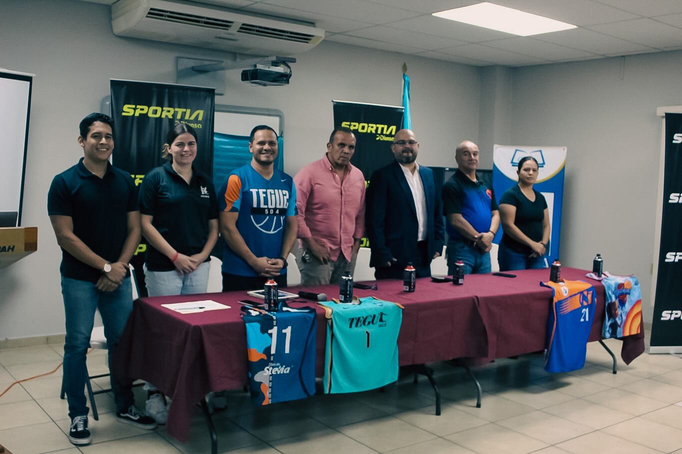 Anuncian el lanzamiento de la Liga Profesional de Baloncesto Femenino