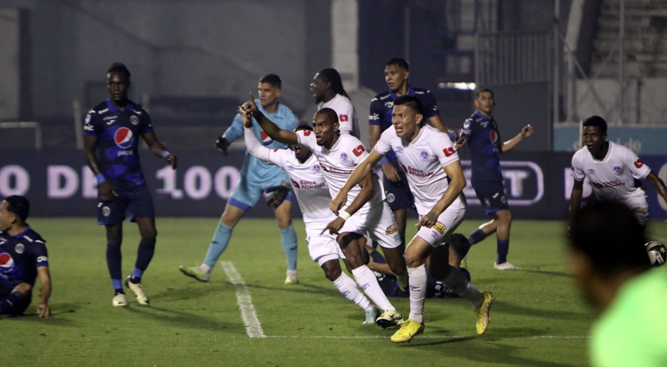 Olimpia logra agónico empate sobre la hora ante Motagua en el clásico