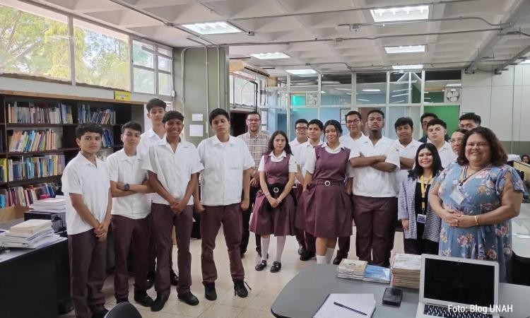 Biblioteca de la UNAH estará disponible para estudiantes de colegio