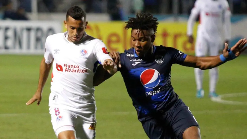 Olimpia y Motagua igualaron 3-3 en el partido de ida de las semifinales