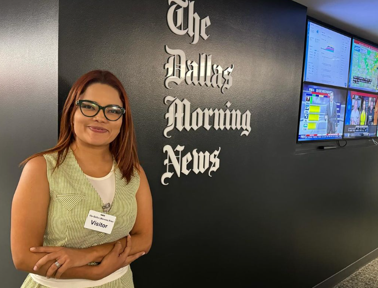 Presentadora hondureña Ariela Cáceres visita The Dallas Morning News