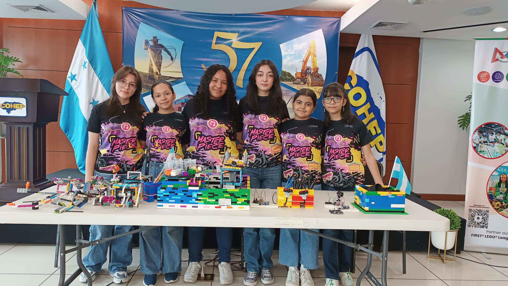 Niñas hondureñas representarán a Honduras en competencia de robótica en EE. UU.