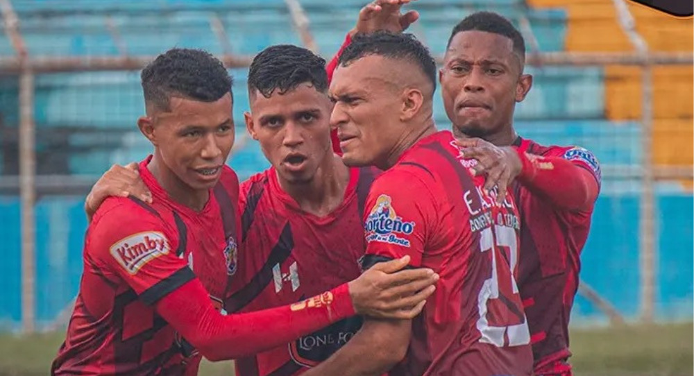 Lone FC supera a Juticalpa FC en la final de ida de la Liga de Ascenso