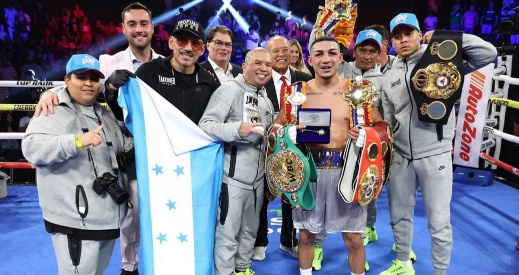 Teófimo López retiene el cinturón del peso superligero ante Steve Claggett