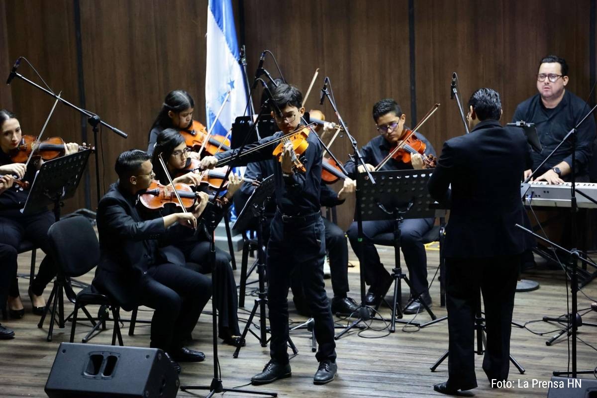 Proyecto Uremu presentará «Hollywood Suena» en julio