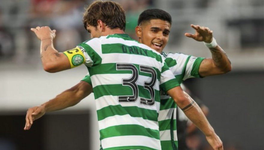 Luis Palma anota el gol de la victoria para el Celtic ante el Manchester City
