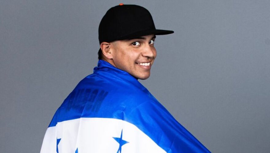 Mauricio Dubón: «Mi sueño es representar a Honduras en un Mundial»