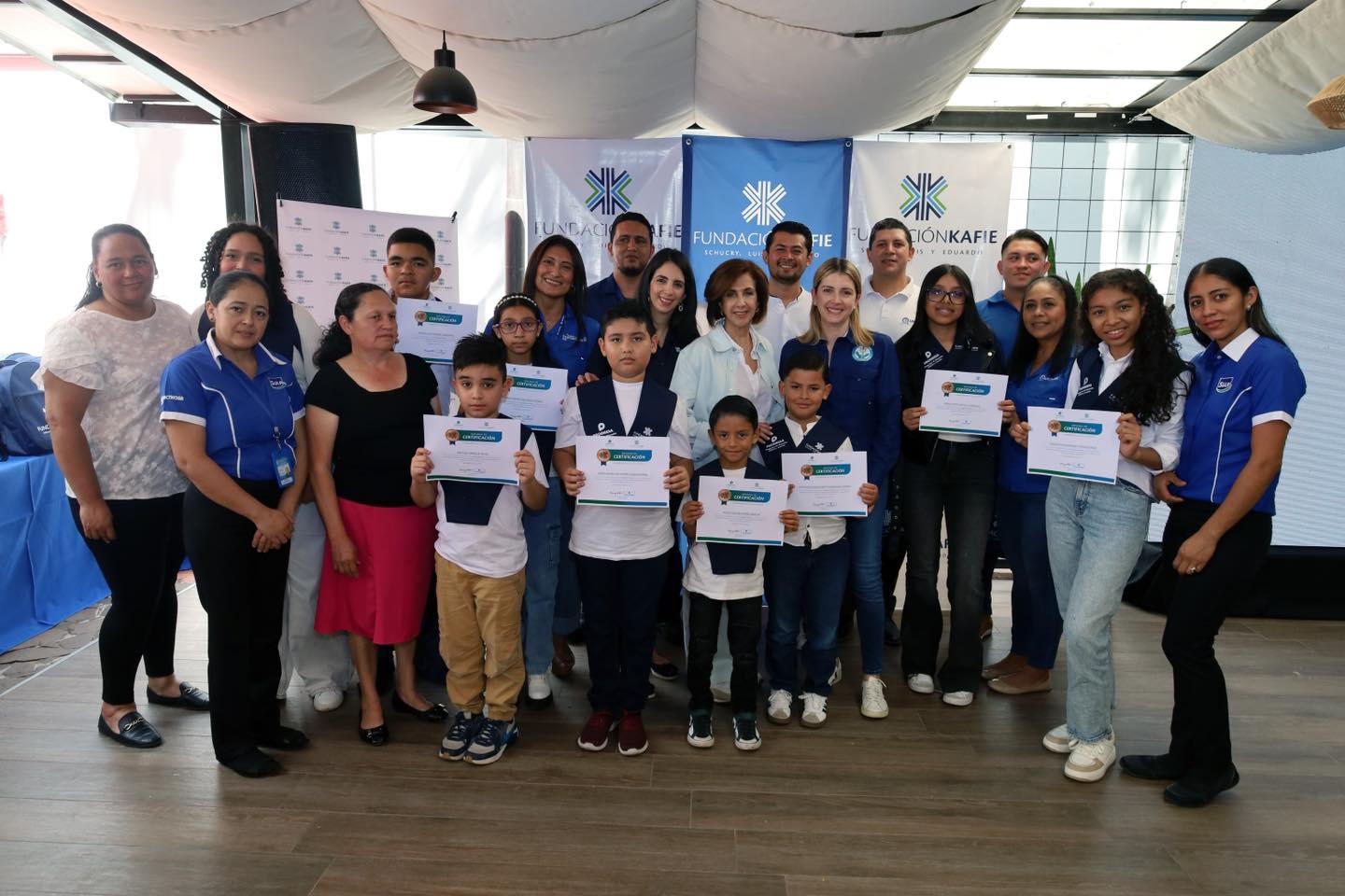 Fundación Kafie apoya la educación en Honduras con 148 nuevas becas