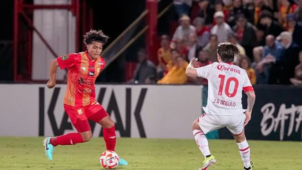 Hondureño Joshua Canales jugará en el Aucas de la Seria A de Ecuador