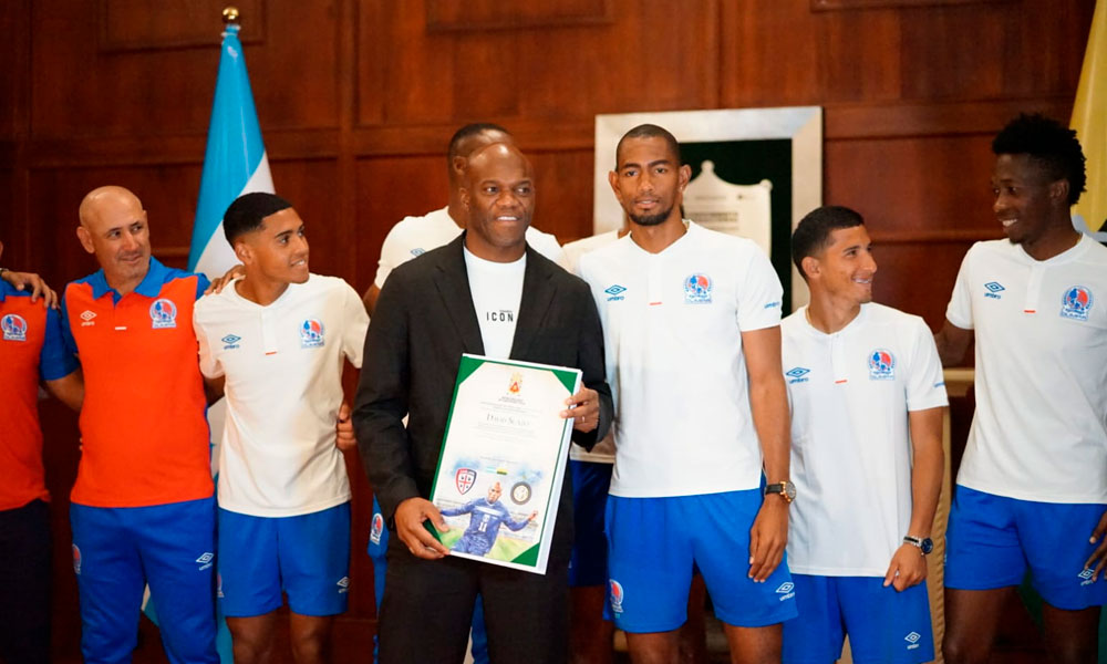 David Suazo recibe homenaje por parte de la Alcaldía de San Pedro Sula