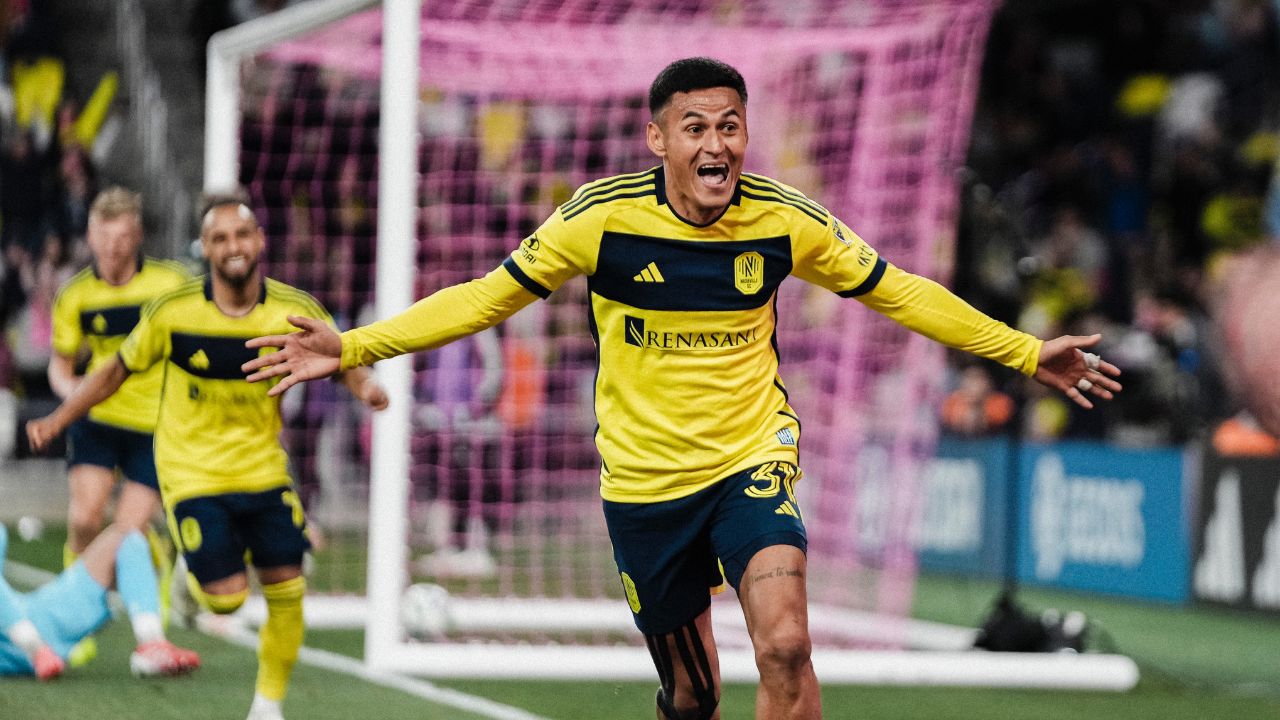 Primer gol oficial de Andy Najar con el Nashville de la MLS