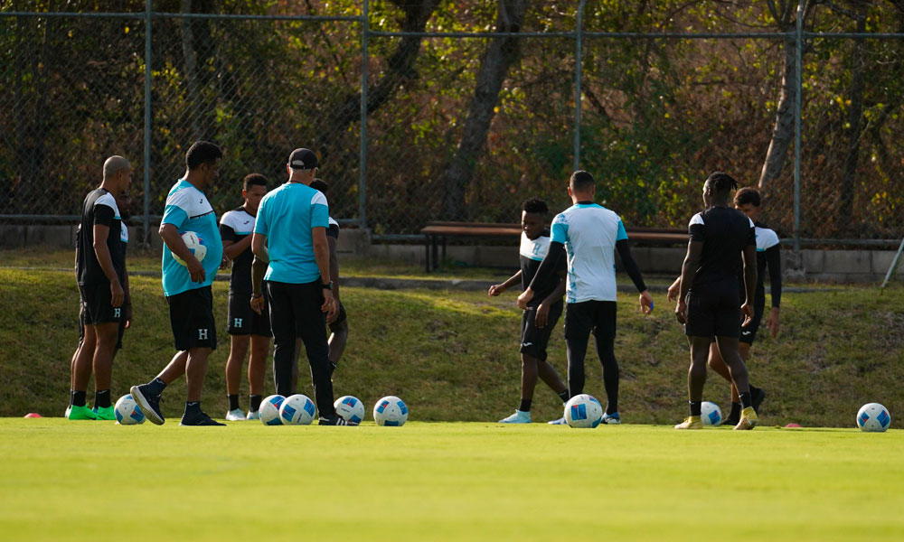 Honduras realiza último entrenamiento previo al partido ante Bermudas
