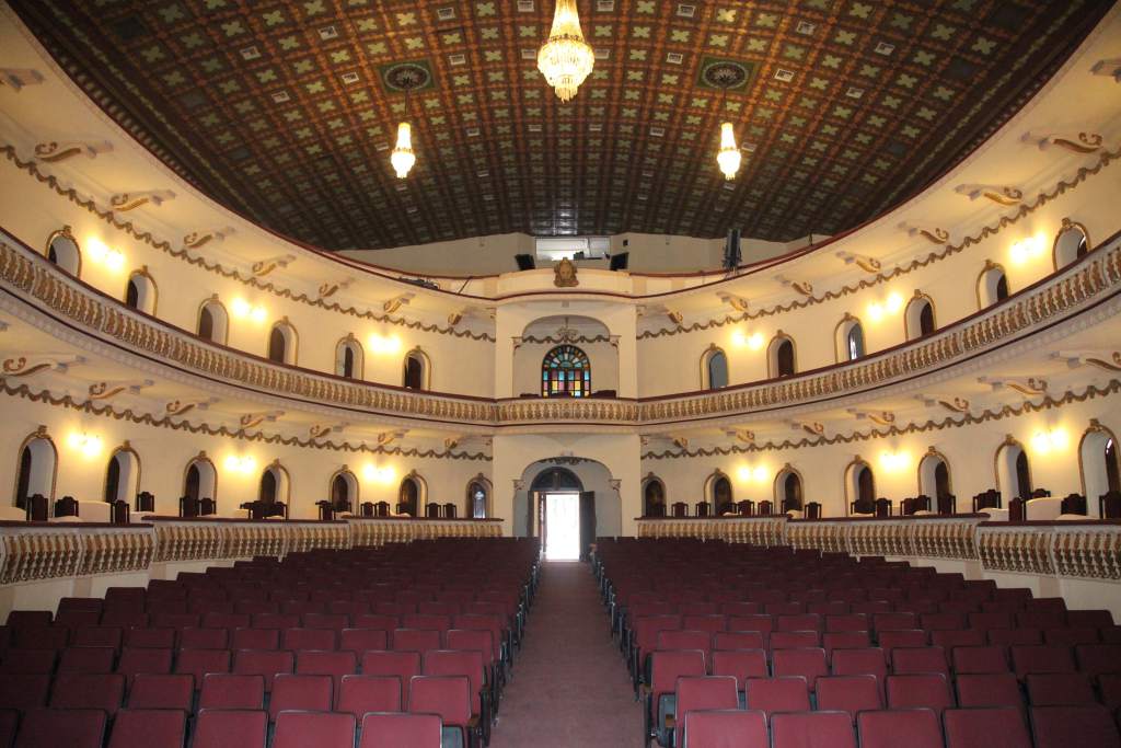 Teatro Manuel Bonilla recibirá millones para restuariación