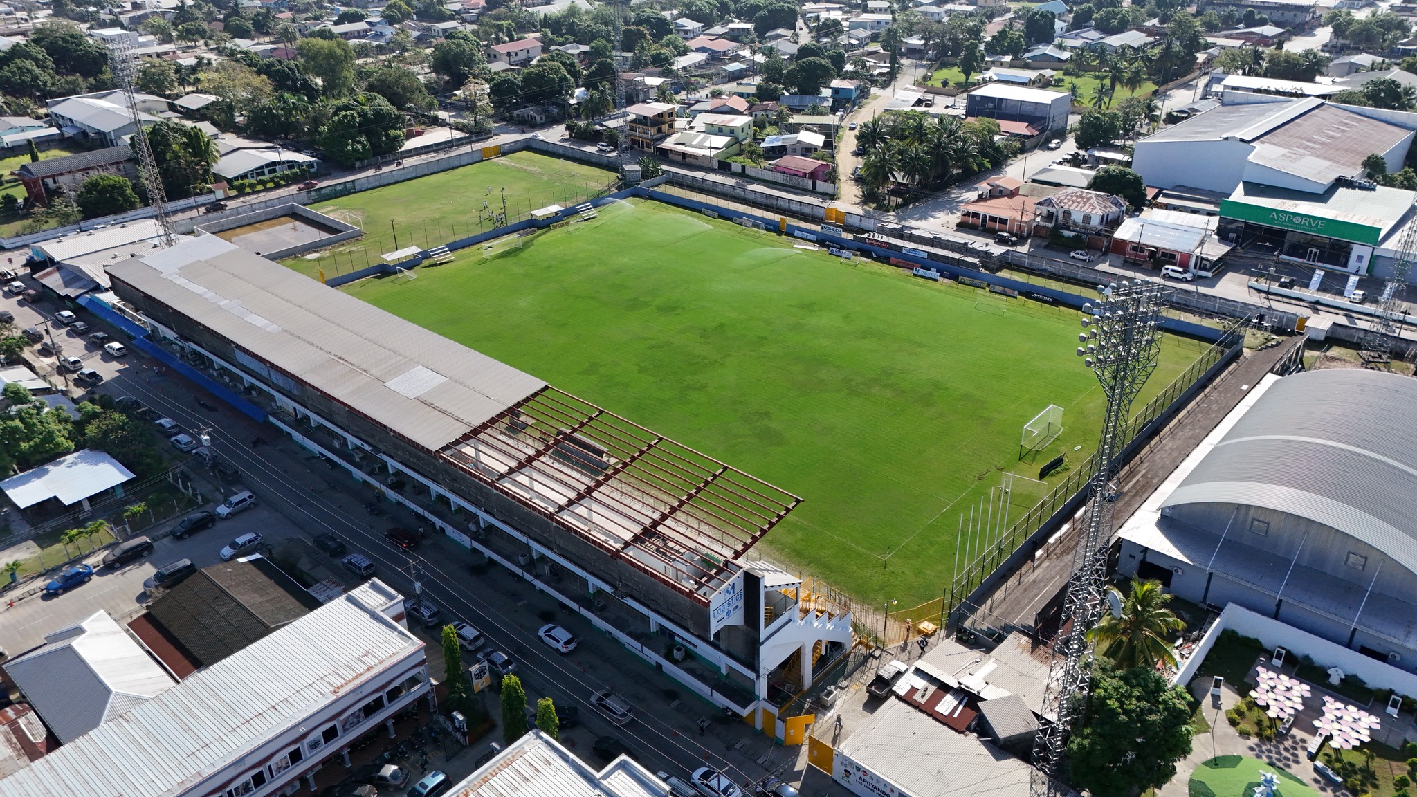 Inician obras de remodelación en el Estadio Excélsior de Puerto Cortés