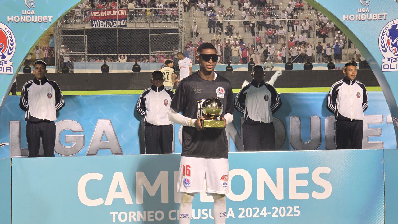 Julián Martínez, elegido MVP de la gran final entre Olimpia y Real España