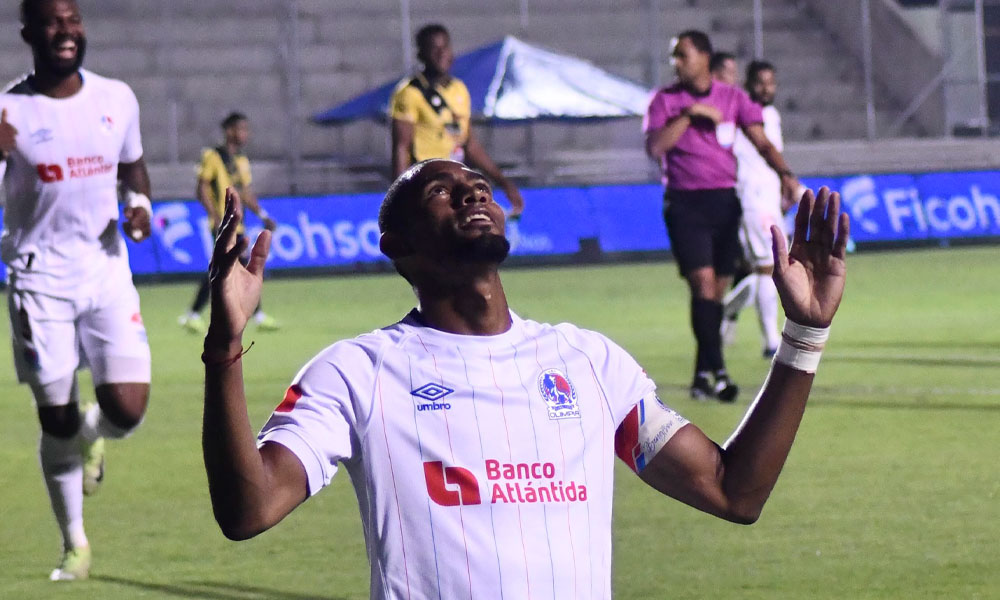 Jerry Bengtson alcanza los 200 goles en la Liga Nacional de Honduras