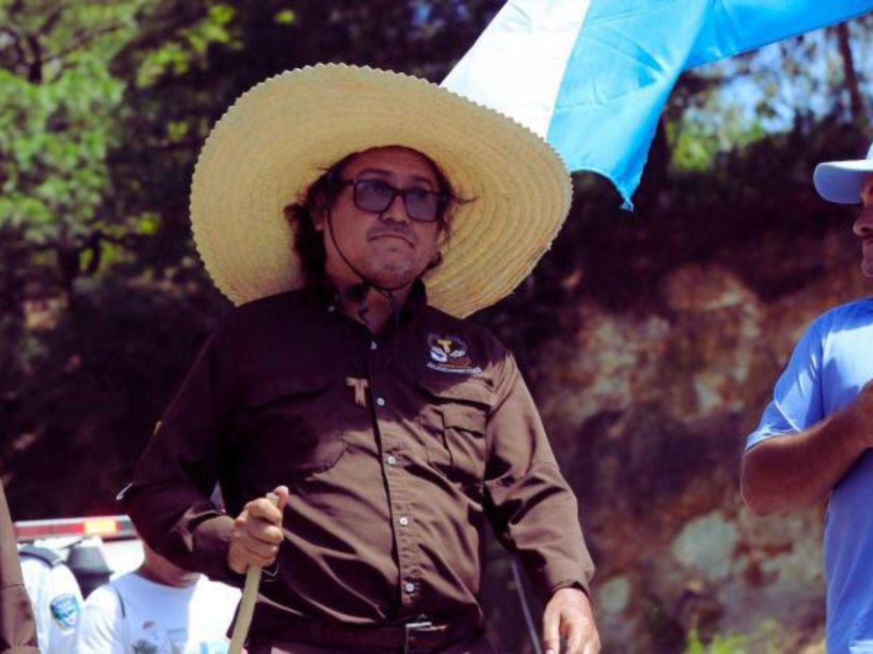 Padre Leopoldo Serrano iba a caminar 234 km para exigir construcción de la escuela en Santa Bárbara