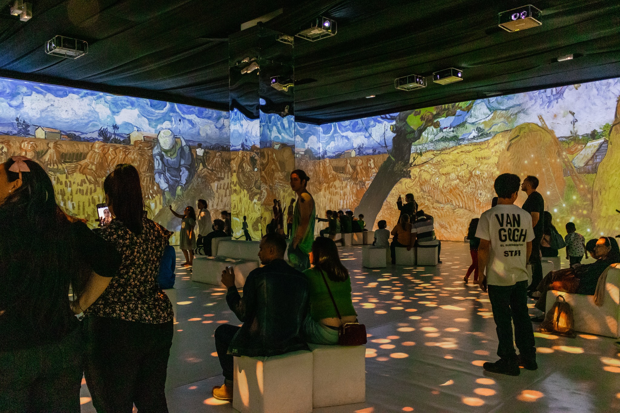 Experiencia inmersiva de Van Gogh estará hasta junio en Expocentro, San Pedro Sula