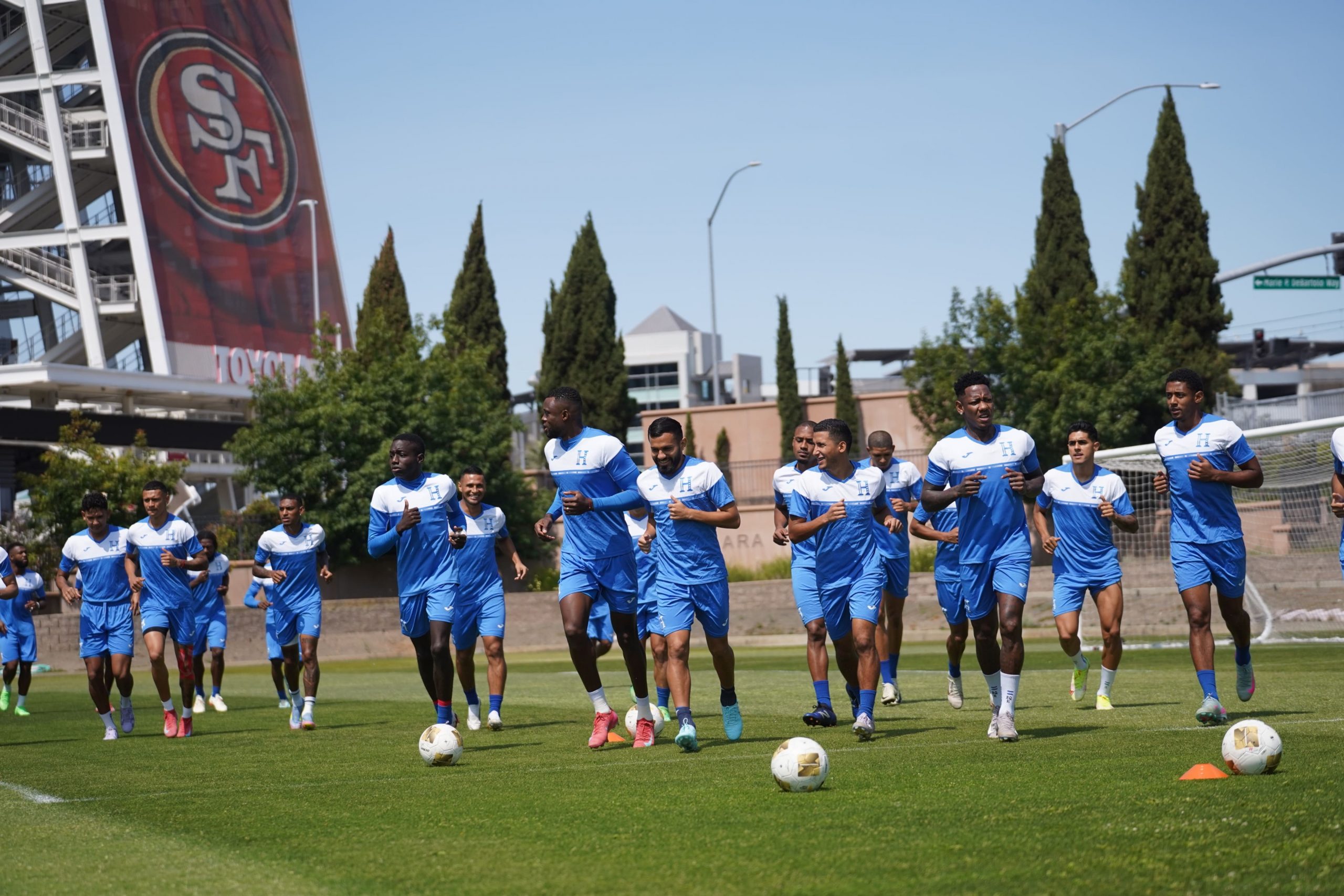 Honduras se alista en San José, California para enfrentar a Curazao