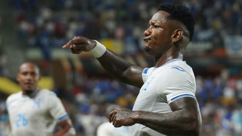 Romell Quioto fue elegido MVP del triunfo de Honduras ante El Salvador