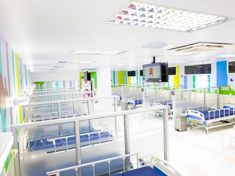 Remodelan sala de oncología pediátrica del Mario Rivas