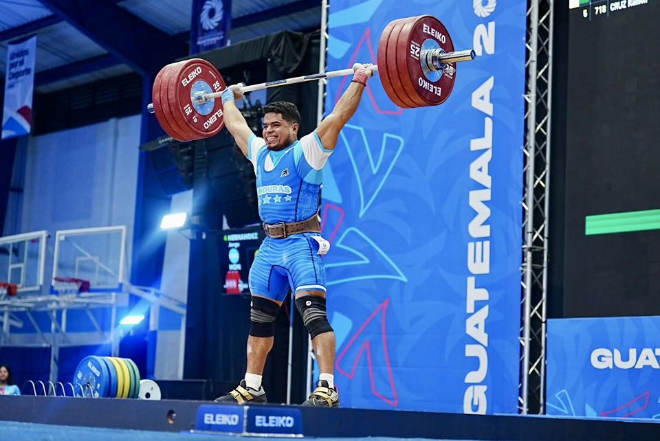Hondureño Jorge Hernández gana tres medallas de oro en los Juegos Centroamericanos 2025