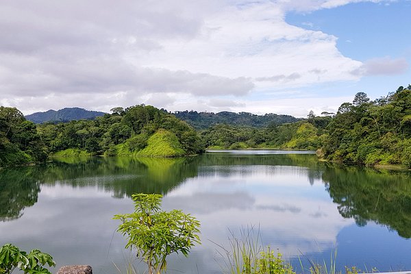 España financiará proyectos de agua y saneamiento en el Lago de Yojoa